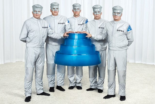 Mark Mothersbaugh talks about Devo and the Wipeouters side project